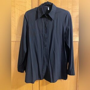 Sleek Black Long Sleeve Shirt